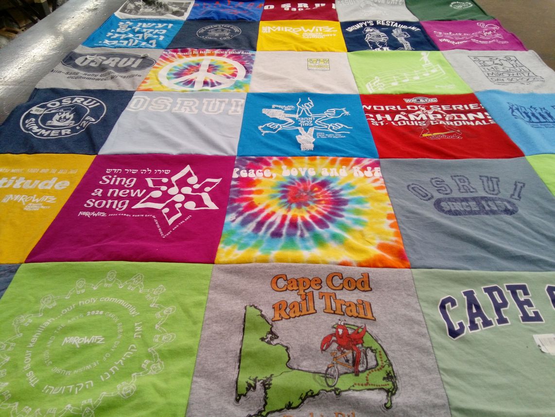 T-shirt quilt featuring st louis cardinals by Patty from MO