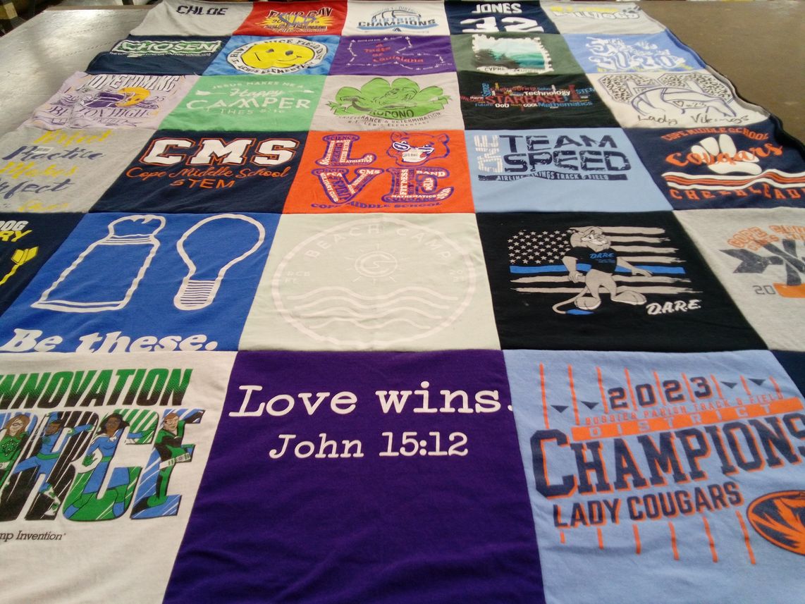 T-shirt quilt featuring lady cougars by Mary from LA