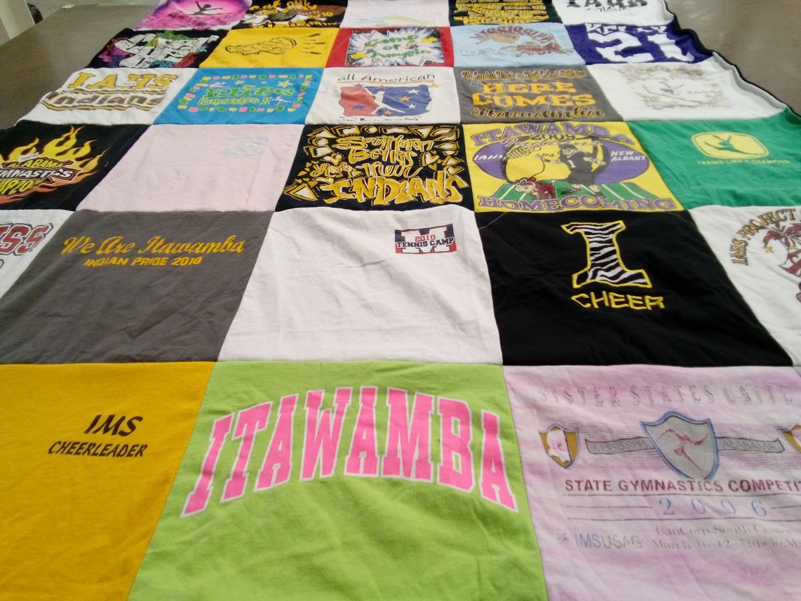 T-shirt quilt from itawamba middle school by Linda from LA