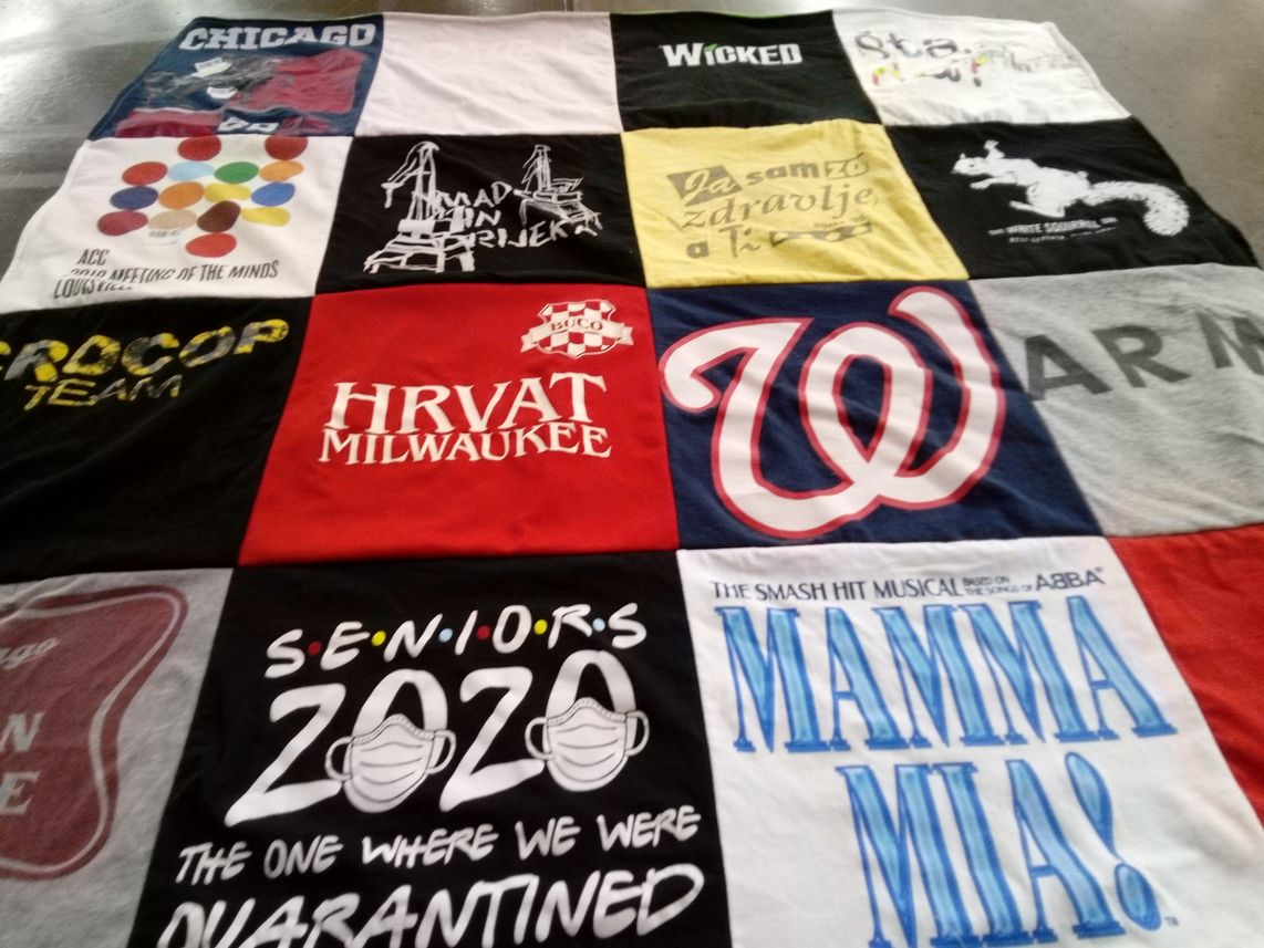T-shirt quilt with theater, musicals themes by Antea from OH
