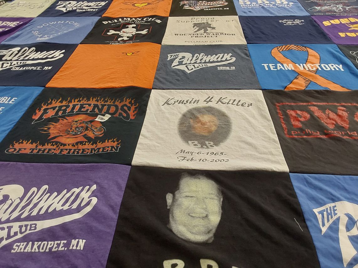 T-shirt quilt by teresa from MN