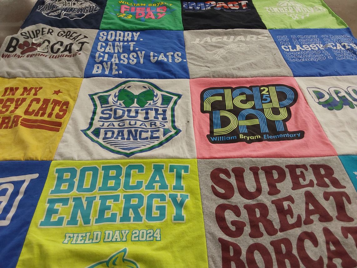 T-shirt quilt featuring jaguars by Heather from MO