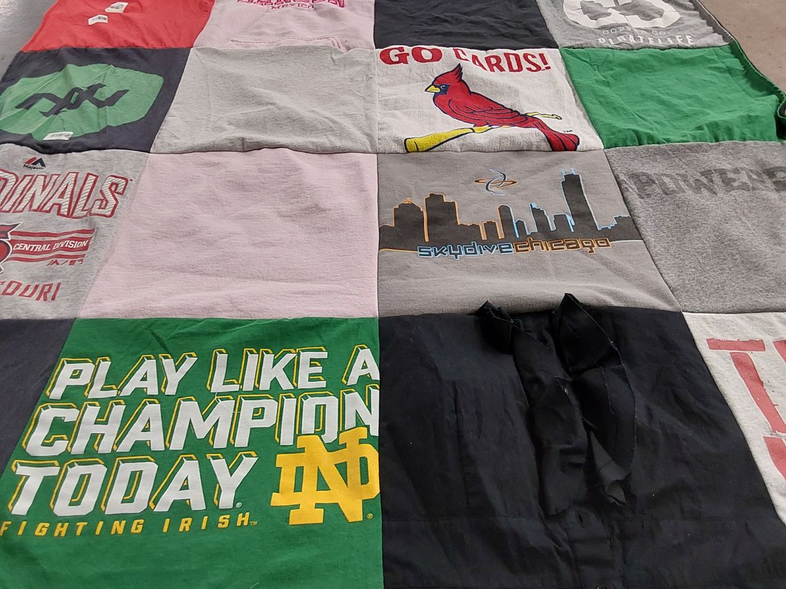 T-shirt quilt featuring st. louis cardinals by Elizabeth from IL