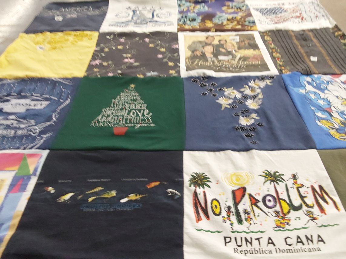 T-shirt quilt with travel, beach themes by Arelys from NJ