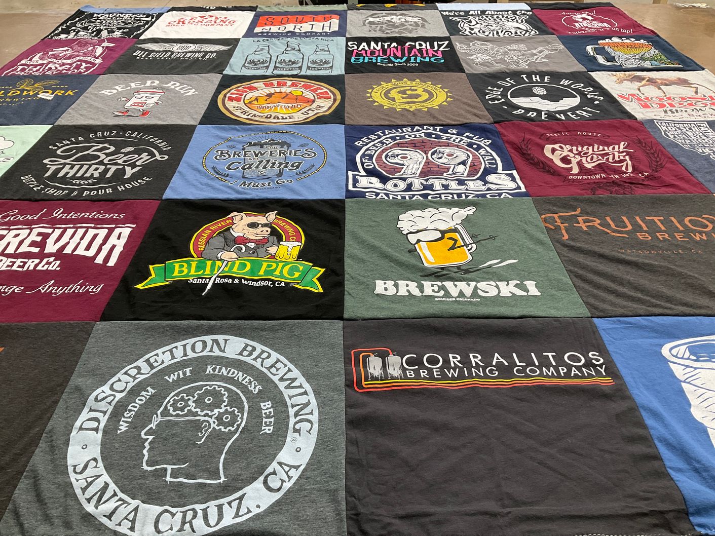 T-shirt quilt with craft beer, breweries themes by Chelsey from UT