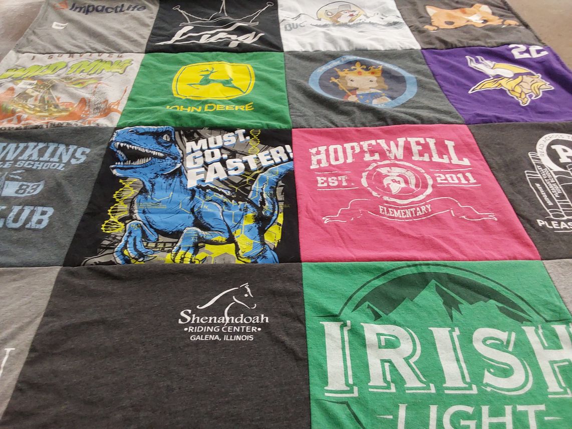 T-shirt quilt from hopewell elementary school by Jill from IA