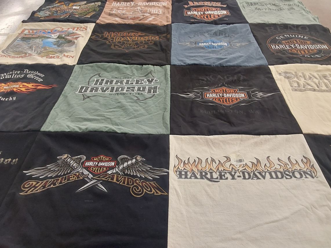 T-shirt quilt with motorcycles themes by Tom from ID