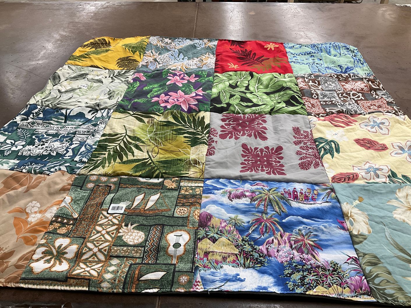T-shirt quilt with quilting, tropical themes themes by Sherri-Lei from NV