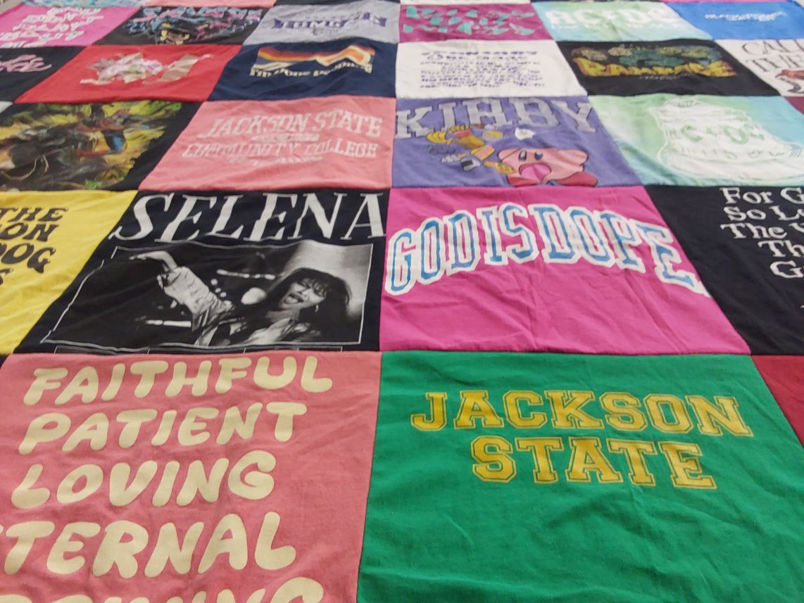 T-shirt quilt from jackson state university by Caresa from TN