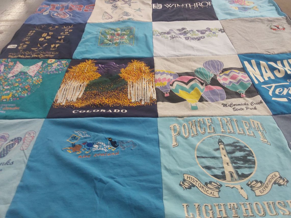 T-shirt quilt from winthrop university by Jana from FL