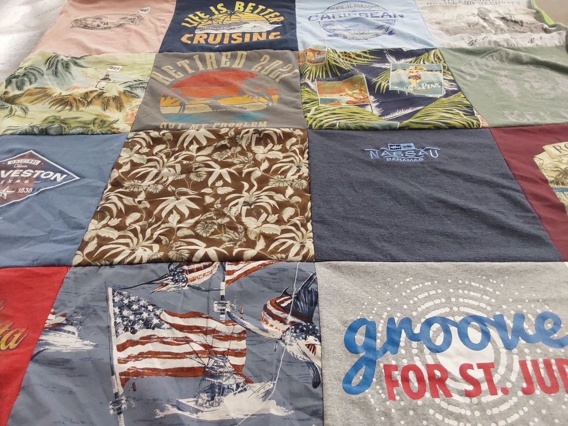 T-shirt quilt with travel, beaches themes by Dennis from TX