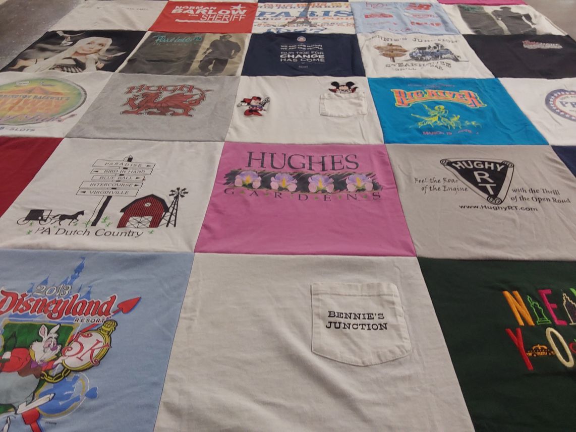 T-shirt quilt with travel, amusement parks themes by Ruth from DE