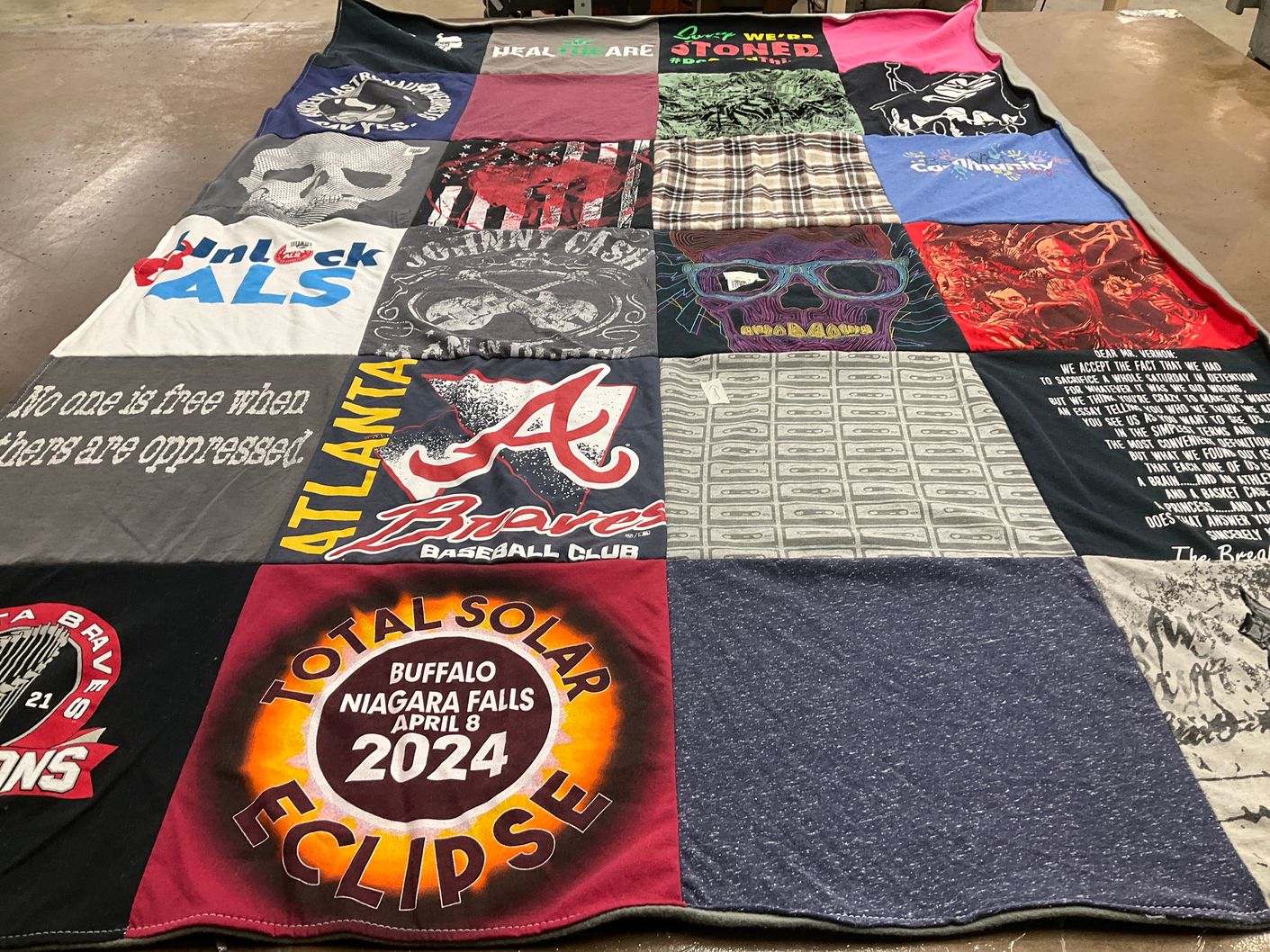 T-shirt quilt featuring atlanta braves baseball club by Tara from NJ