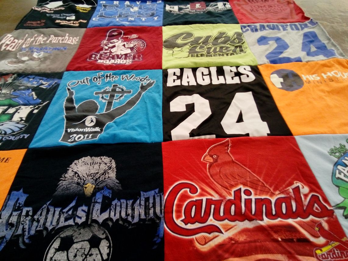 T-shirt quilt from graves county high school, crawford elementary school by Dyan from KY
