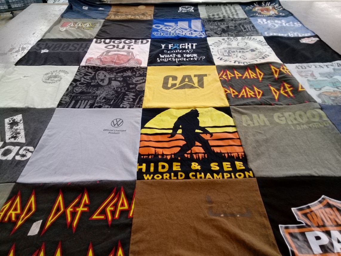 T-shirt quilt with music, automotive themes