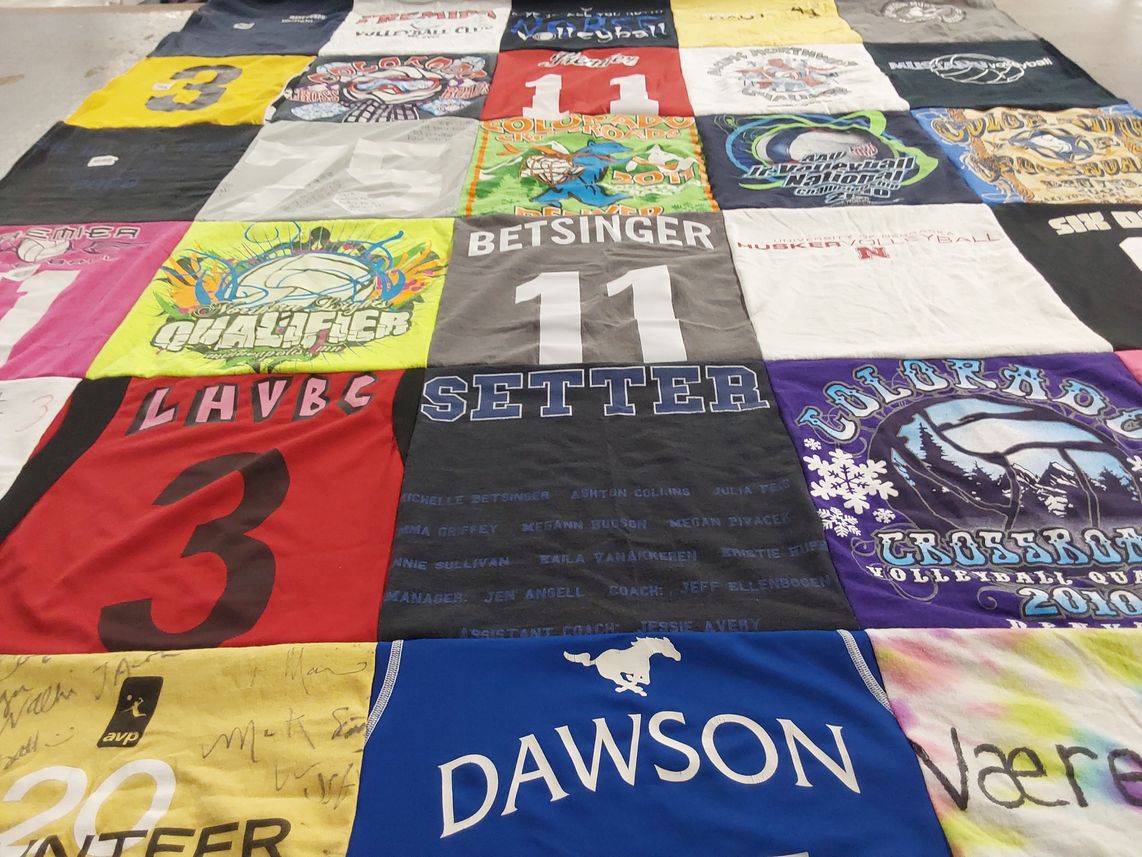 T-shirt quilt from dawson college by Michelle from CO
