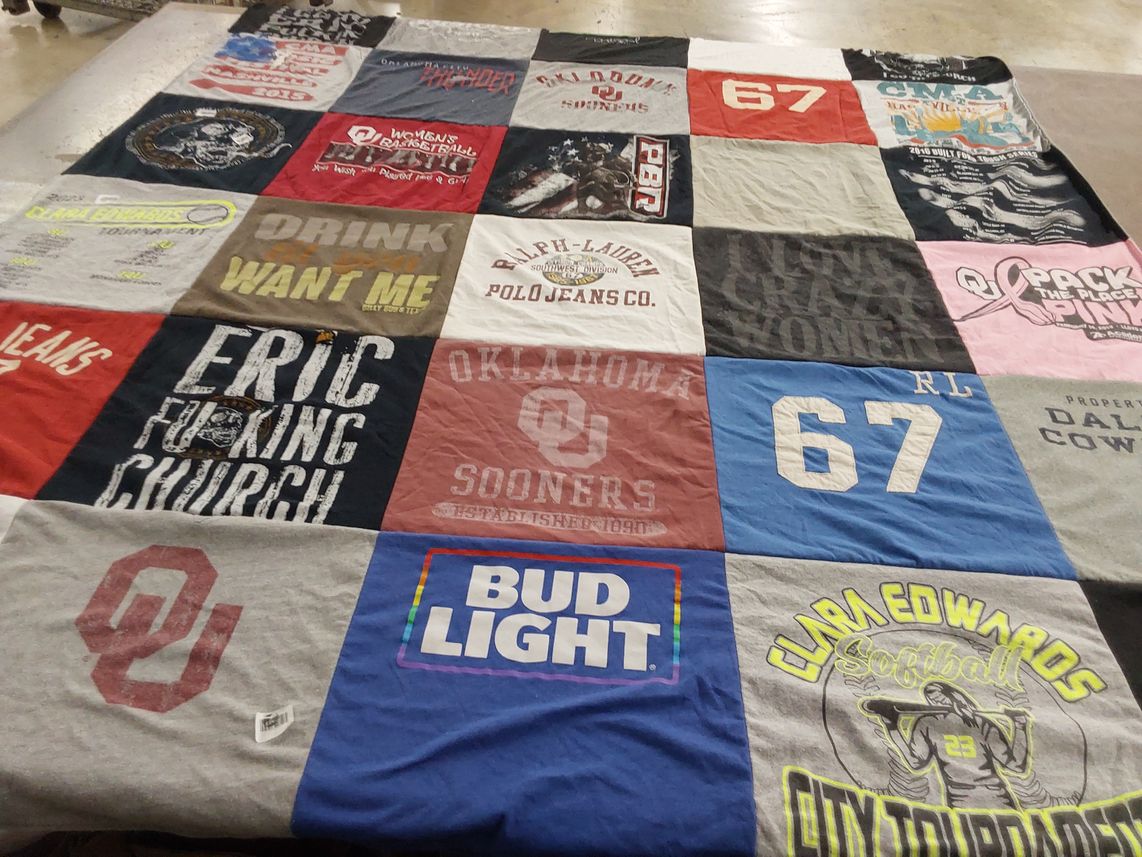 T-shirt quilt featuring oklahoma sooners by Kacey from OK