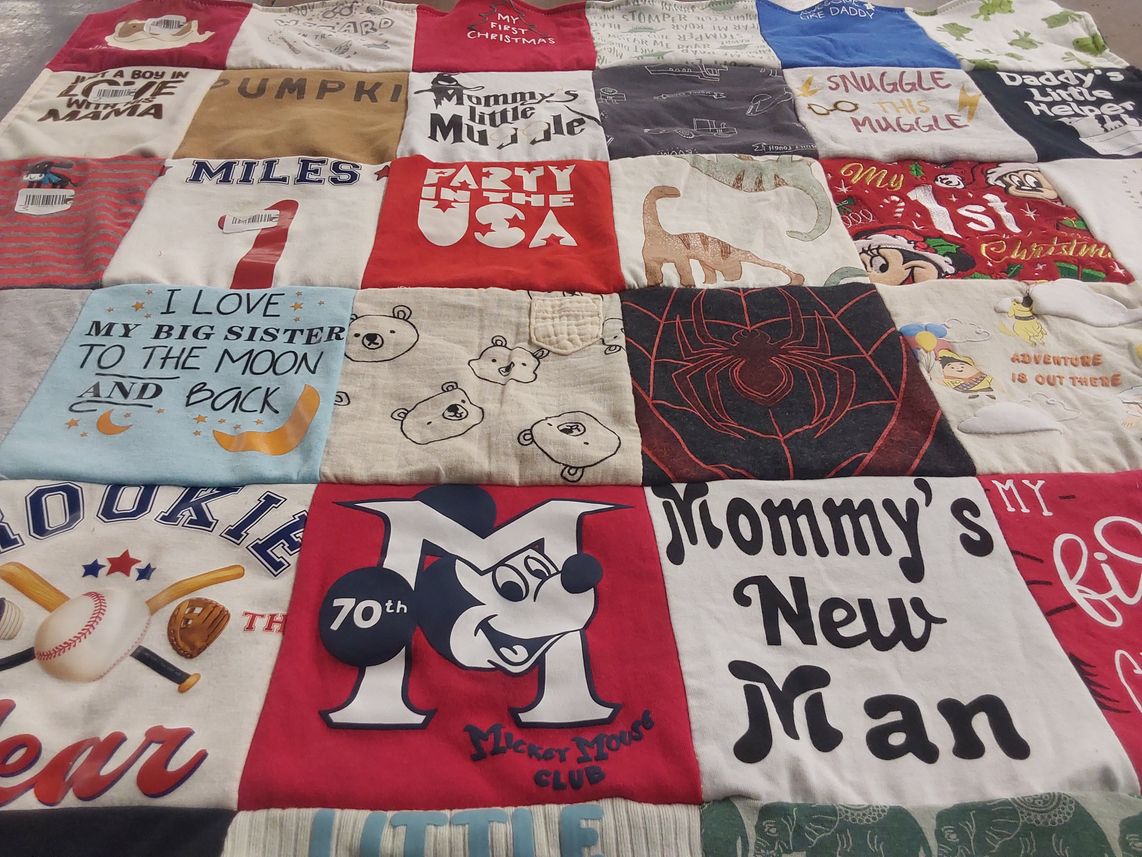 T-shirt quilt with family, children themes by Amanda from CA
