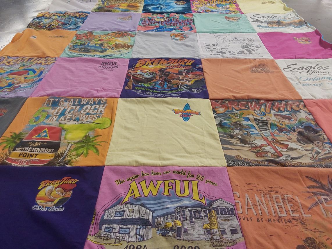 T-shirt quilt with beaches, vacation themes by Belinda from VA