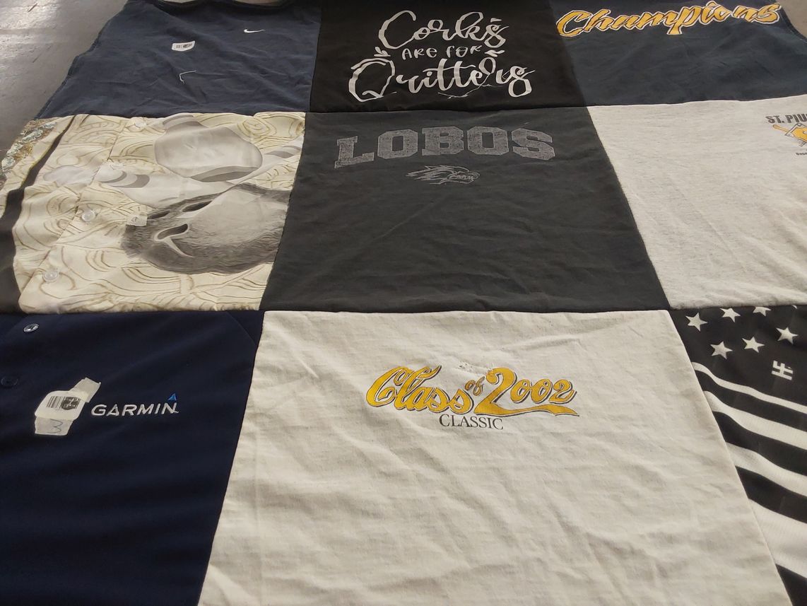 T-shirt quilt featuring lobos by Rivers, from NM