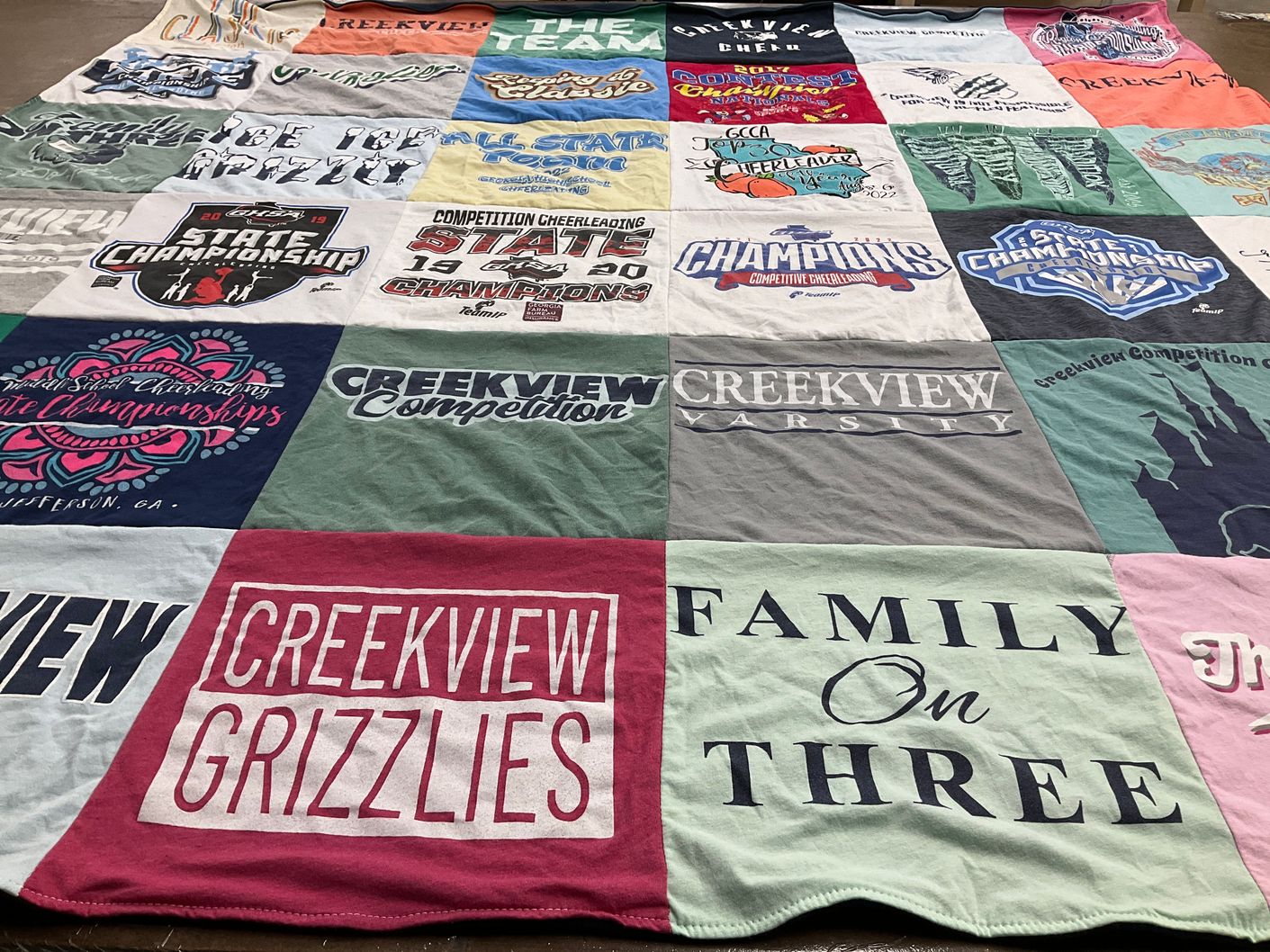 T-shirt quilt featuring creekview grizzlies by Kelly from GA