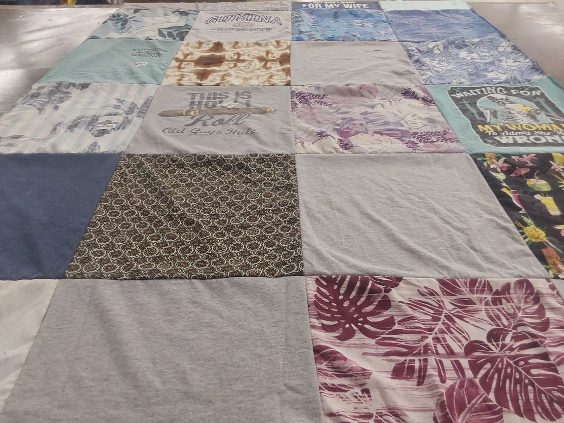 T-shirt quilt with tropical, beach themes by Christine from NJ