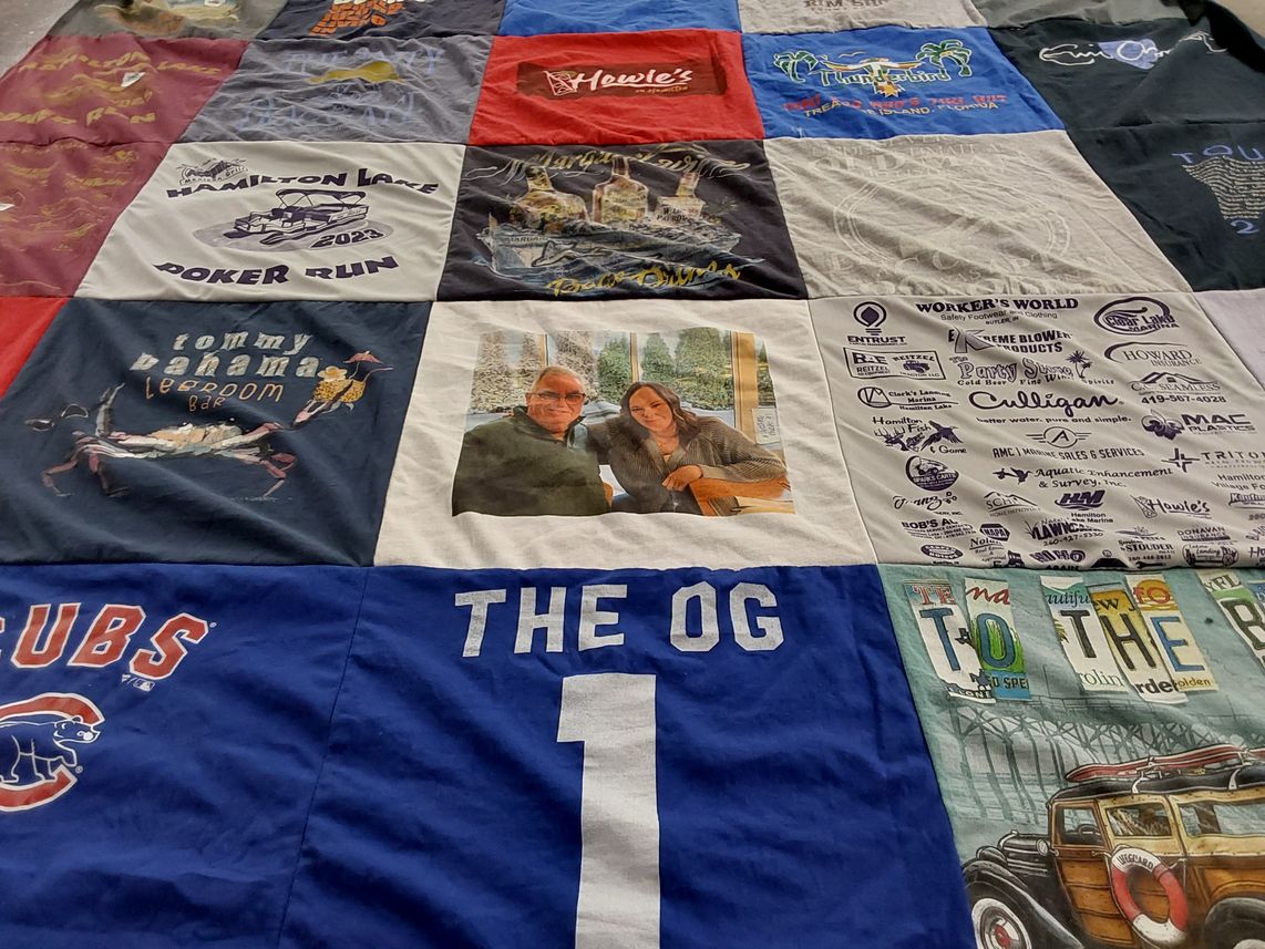 T-shirt quilt featuring chicago cubs by Sherill from IN