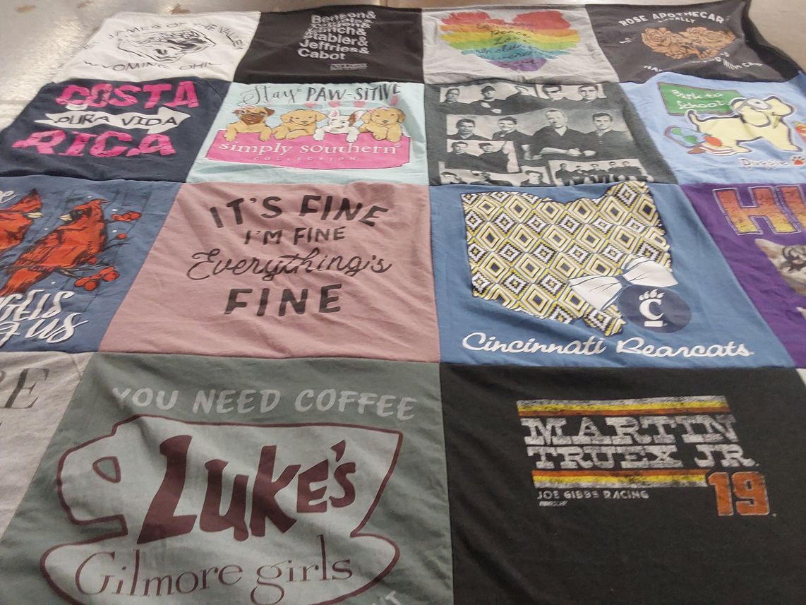 T-shirt quilt from cincinnati bearcats university by Karen from OH