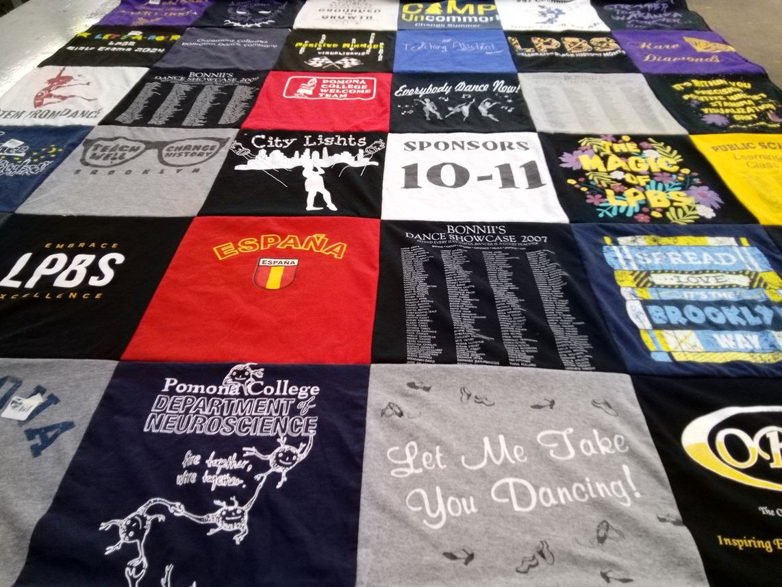 T-shirt quilt from pomona college by Arielle from NY
