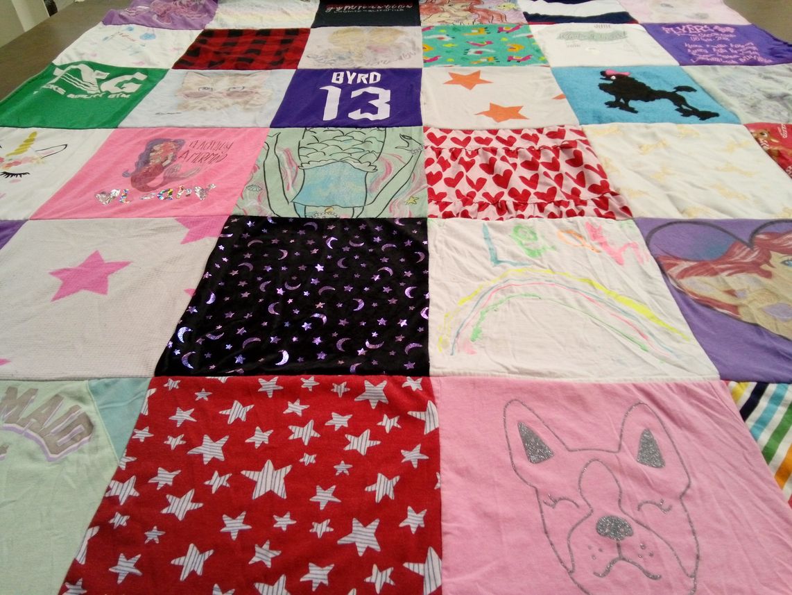 T-shirt quilt with animals, fantasy themes by Lisa from CA