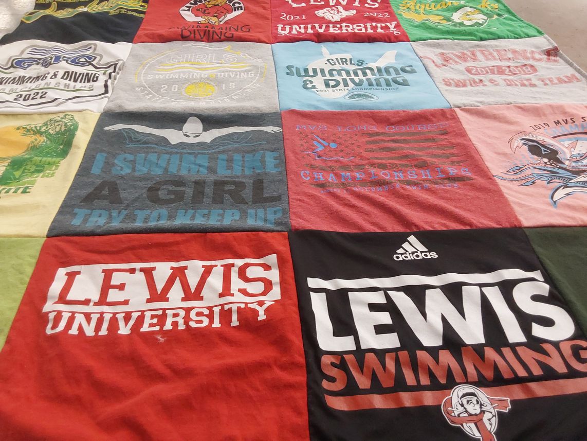 T-shirt quilt from lewis university by Ranelle from KS