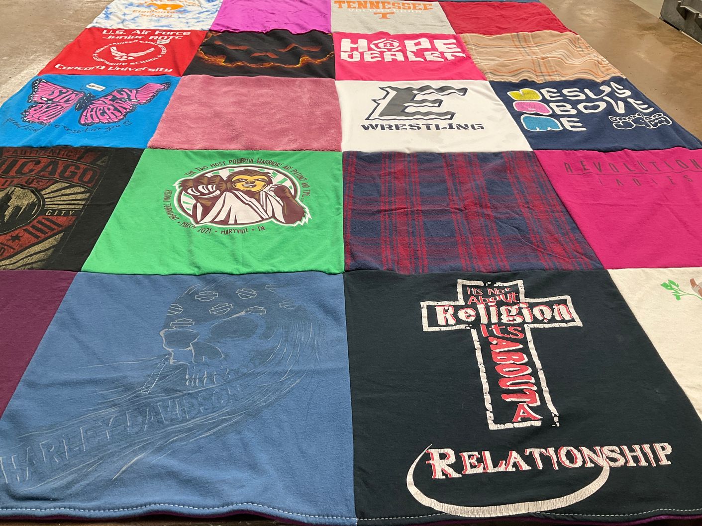 T-shirt quilt from concordia university by Ray and Lisa from TN