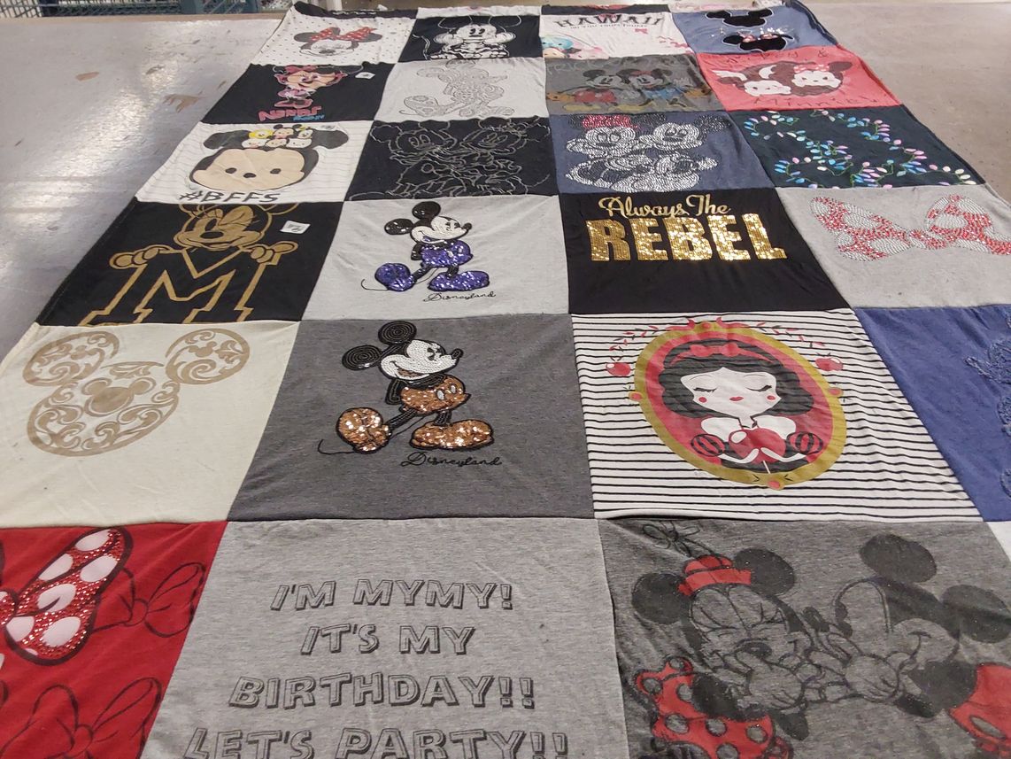 T-shirt quilt with disney, mickey mouse themes by Mylene from CA