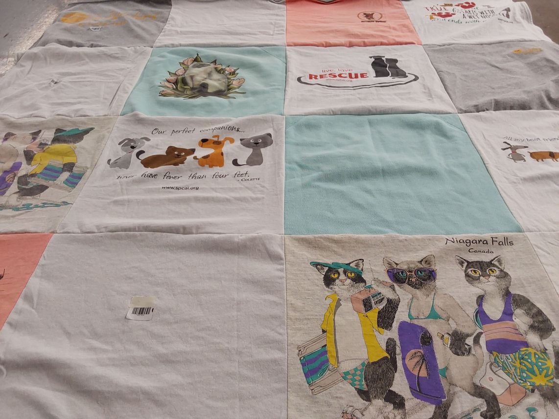 T-shirt quilt with animals, pets themes by Connie from OH