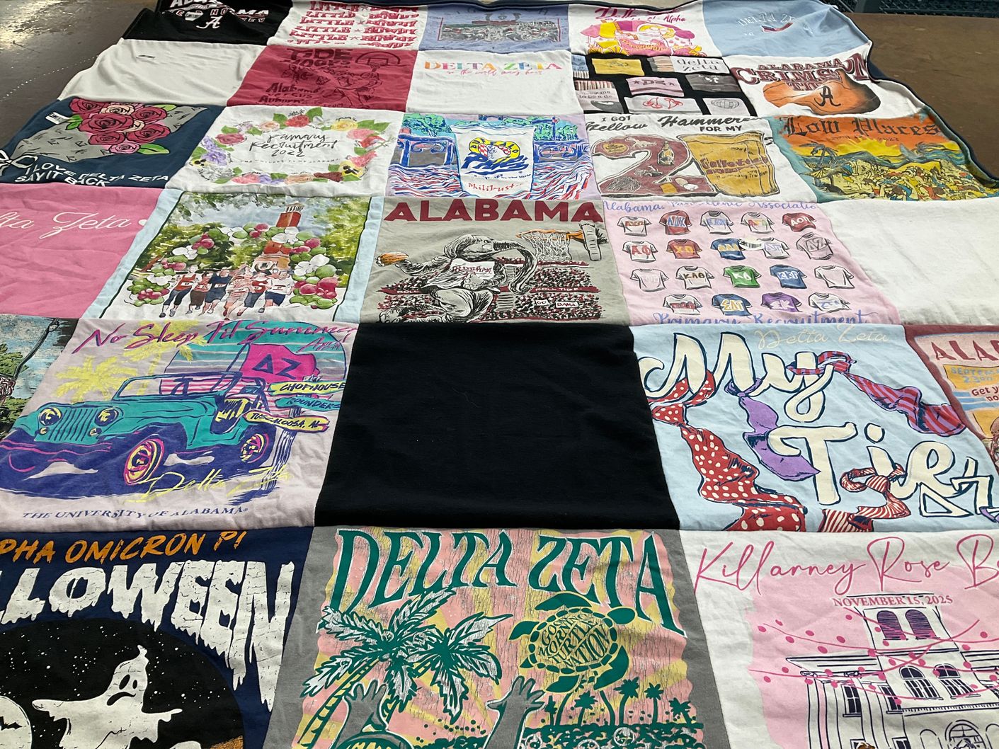 T-shirt quilt from the university of alabama by Delaney from LA