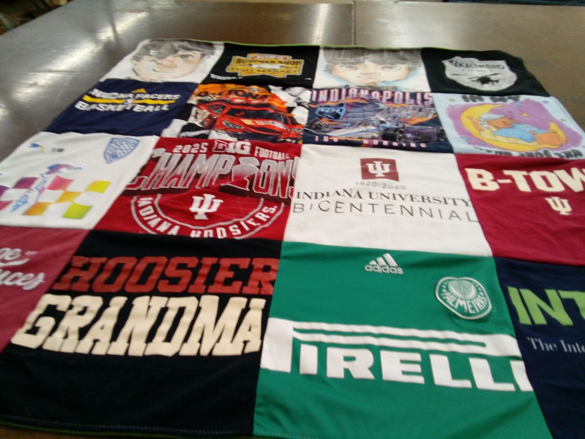 T-shirt quilt from indiana university by Joe from FL