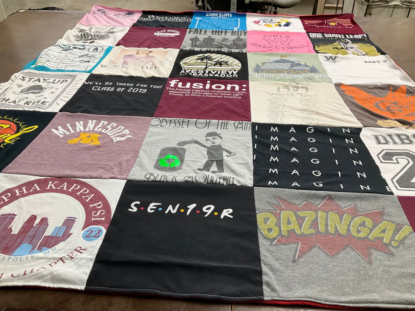 T-shirt quilt featuring gophers by Laura from CA