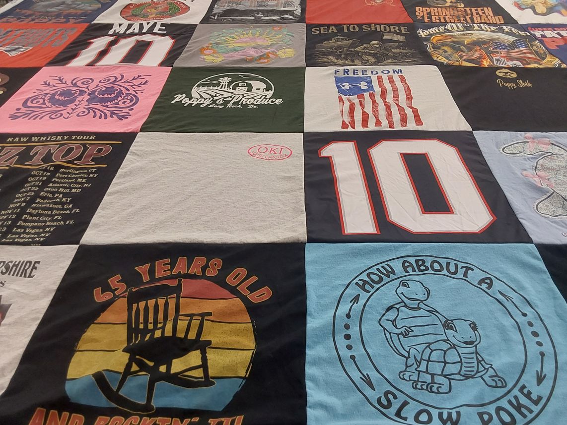 T-shirt quilt with music, t-shirts themes by Robin from DE