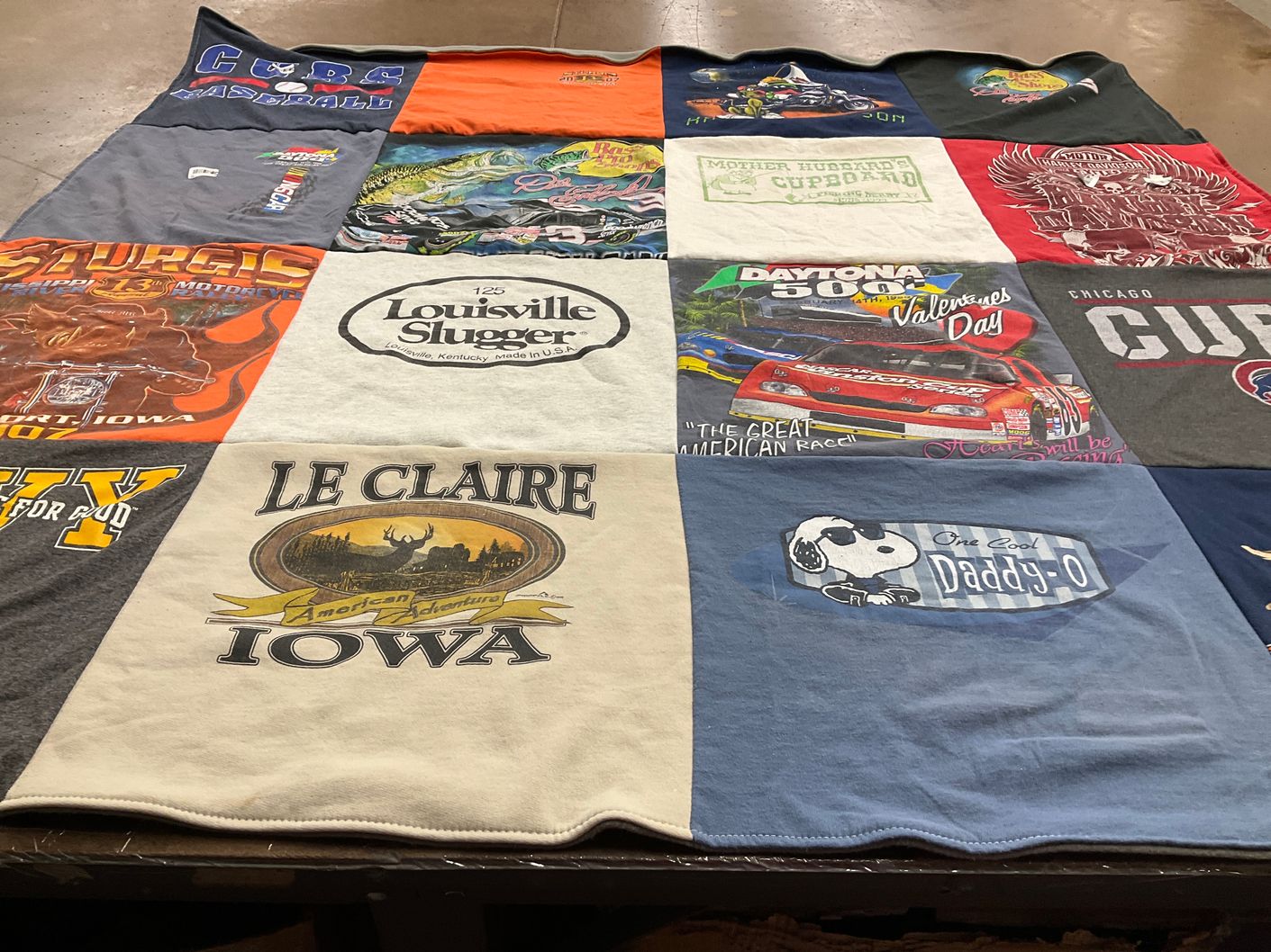 T-shirt quilt featuring chicago cubs by Joy from IA