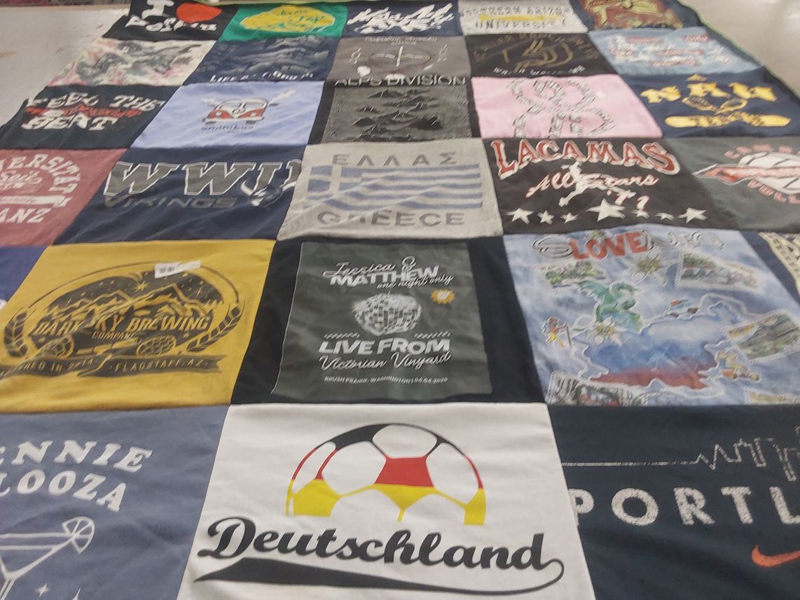 T-shirt quilt from western washington university by Madisson from OR