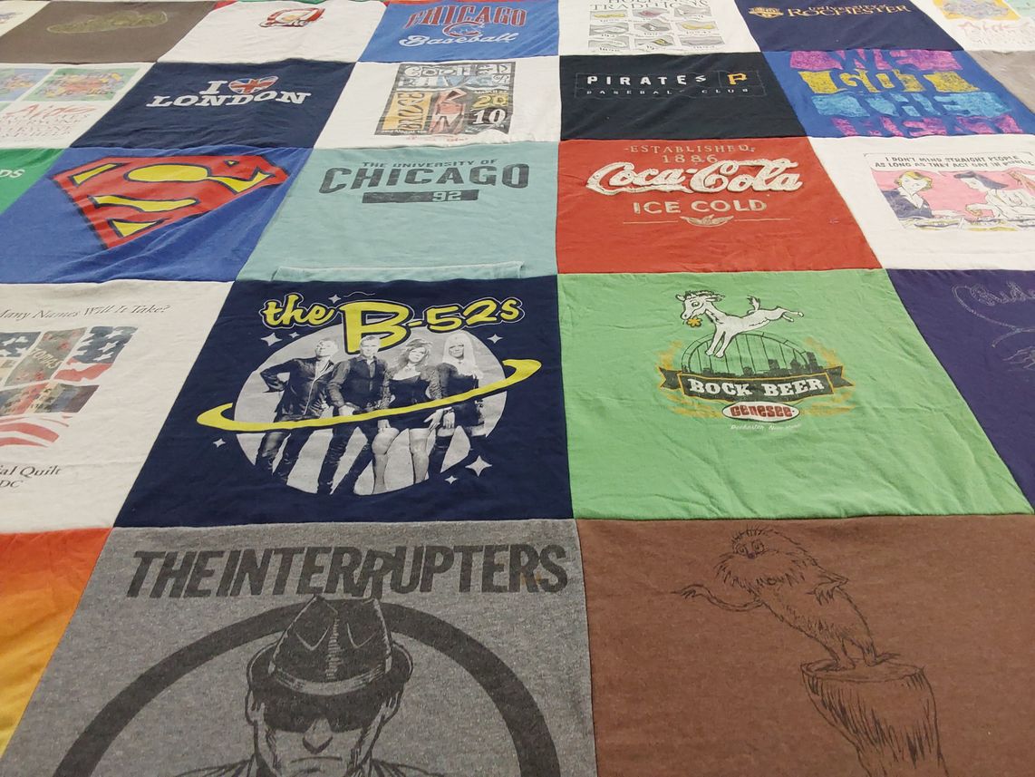T-shirt quilt from university of chicago by Riley from VA