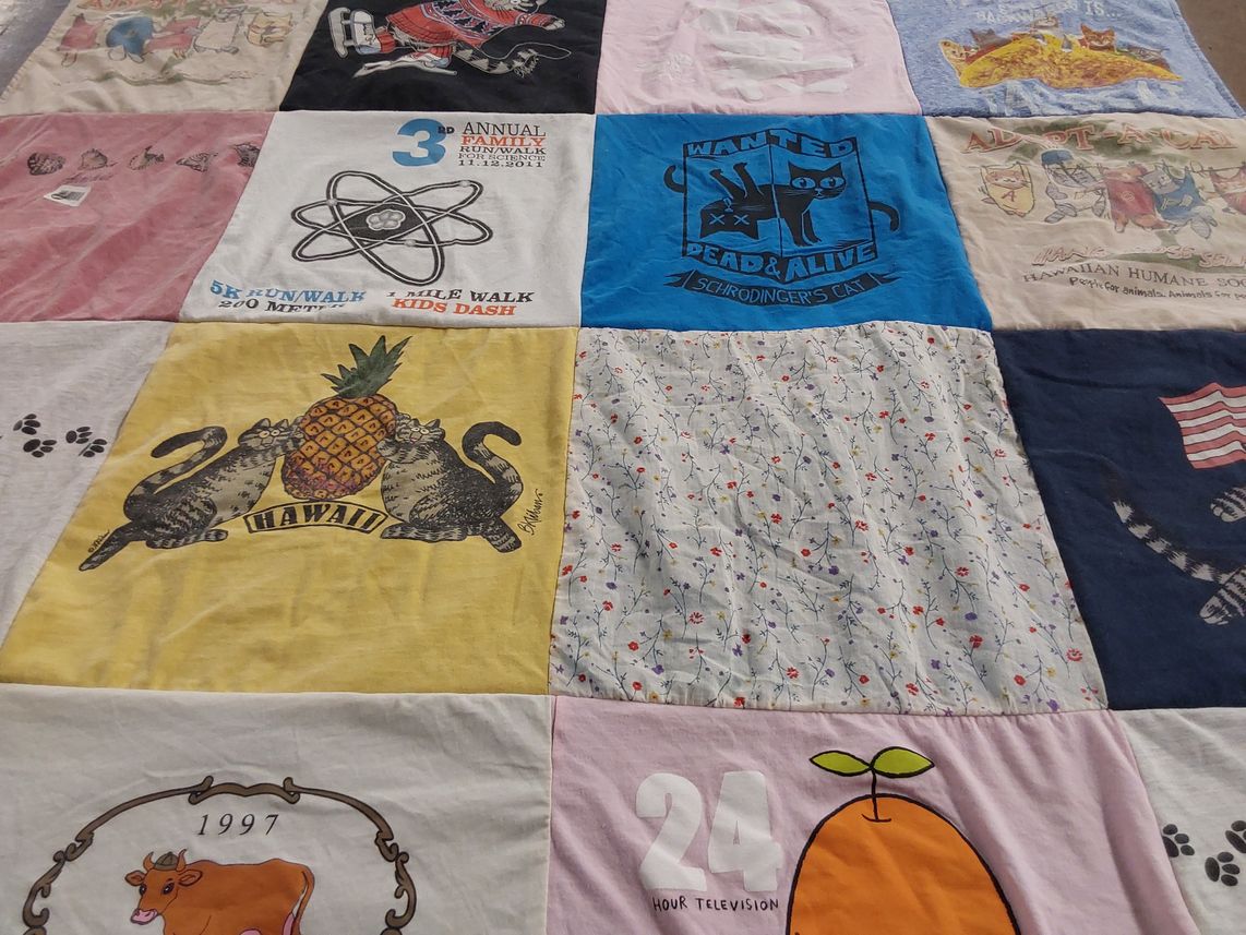 T-shirt quilt by Shizue from TX