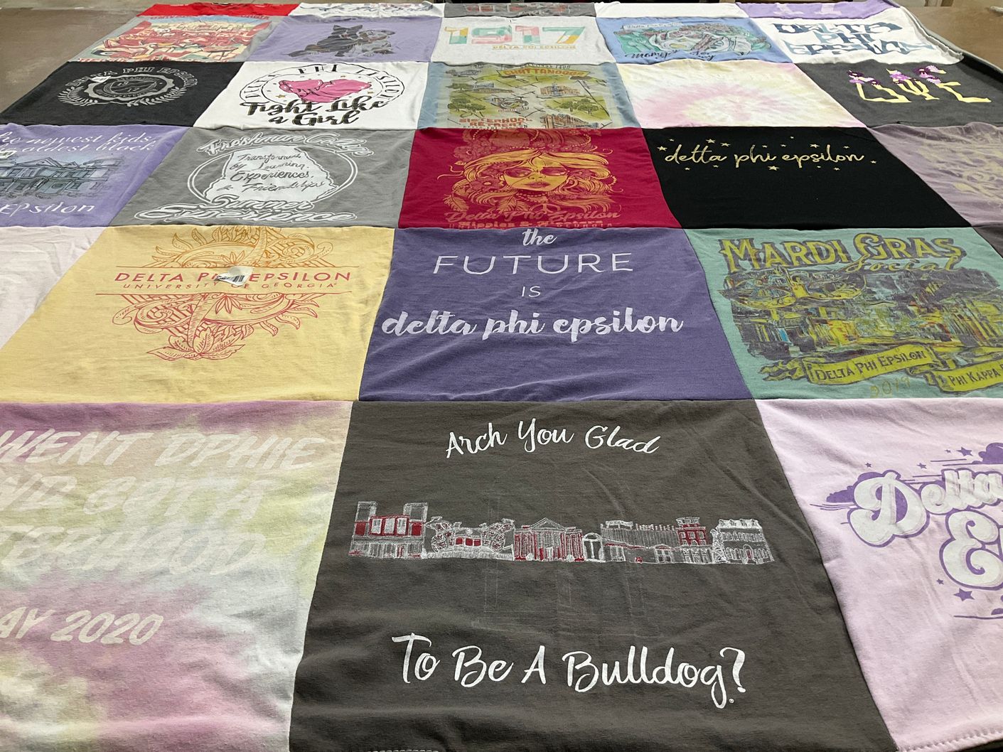 T-shirt quilt from university of georgia by Lottie from GA