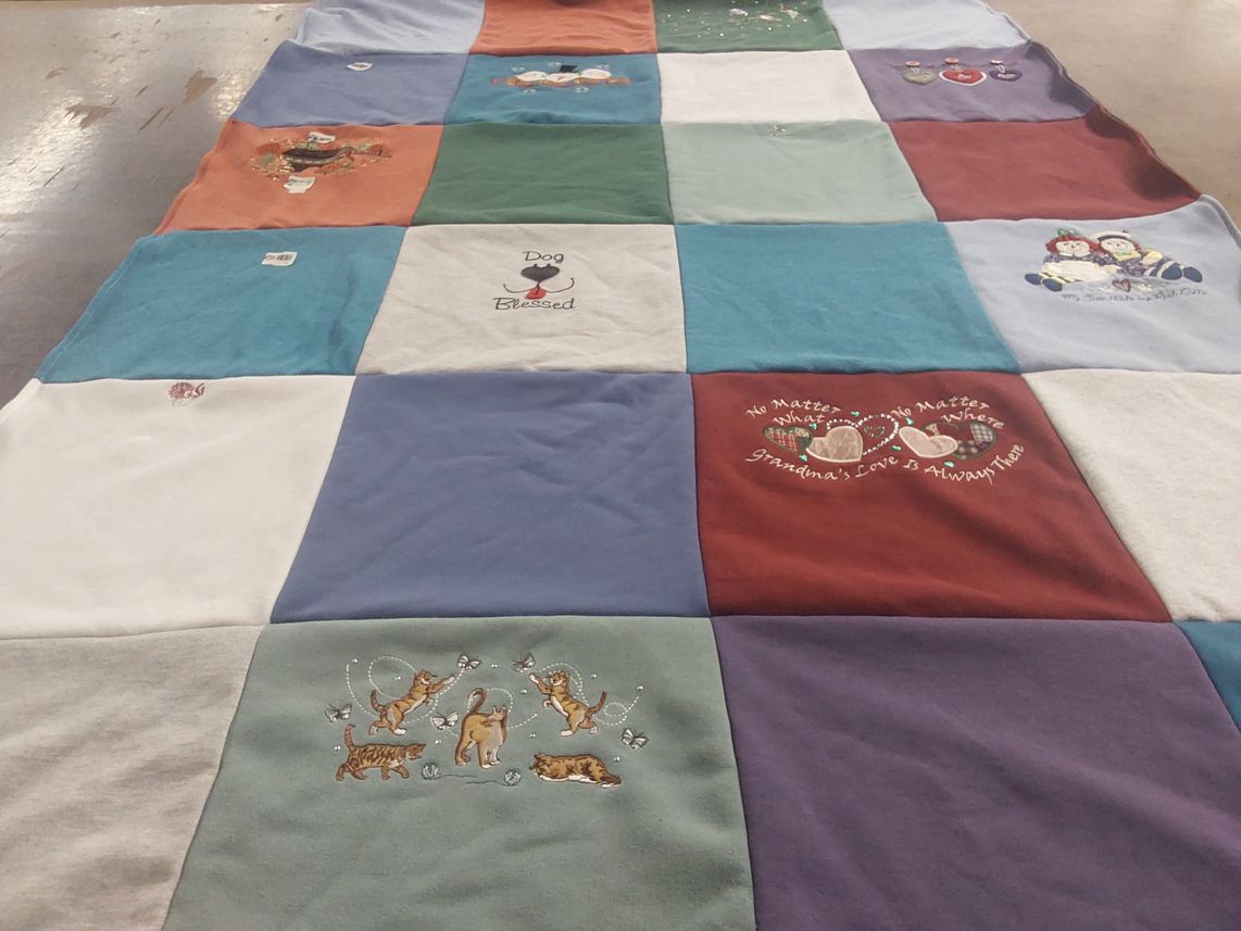 T-shirt quilt with pets, family themes by melissa from NY