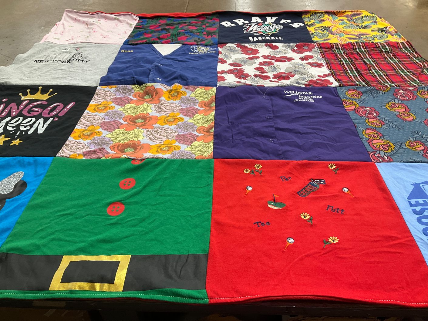 T-shirt quilt from new york city university by Rosa from GA