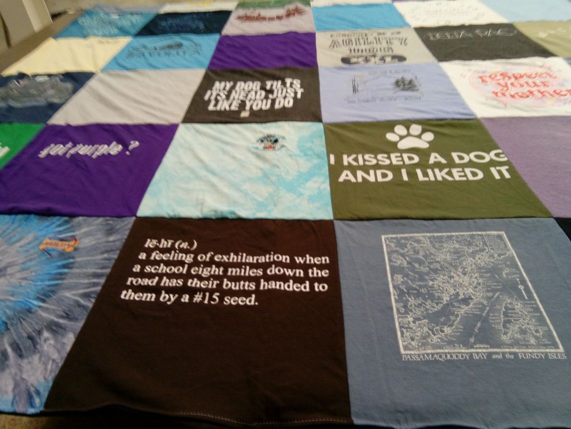 T-shirt quilt with dogs, humor themes by Cynthia from IL