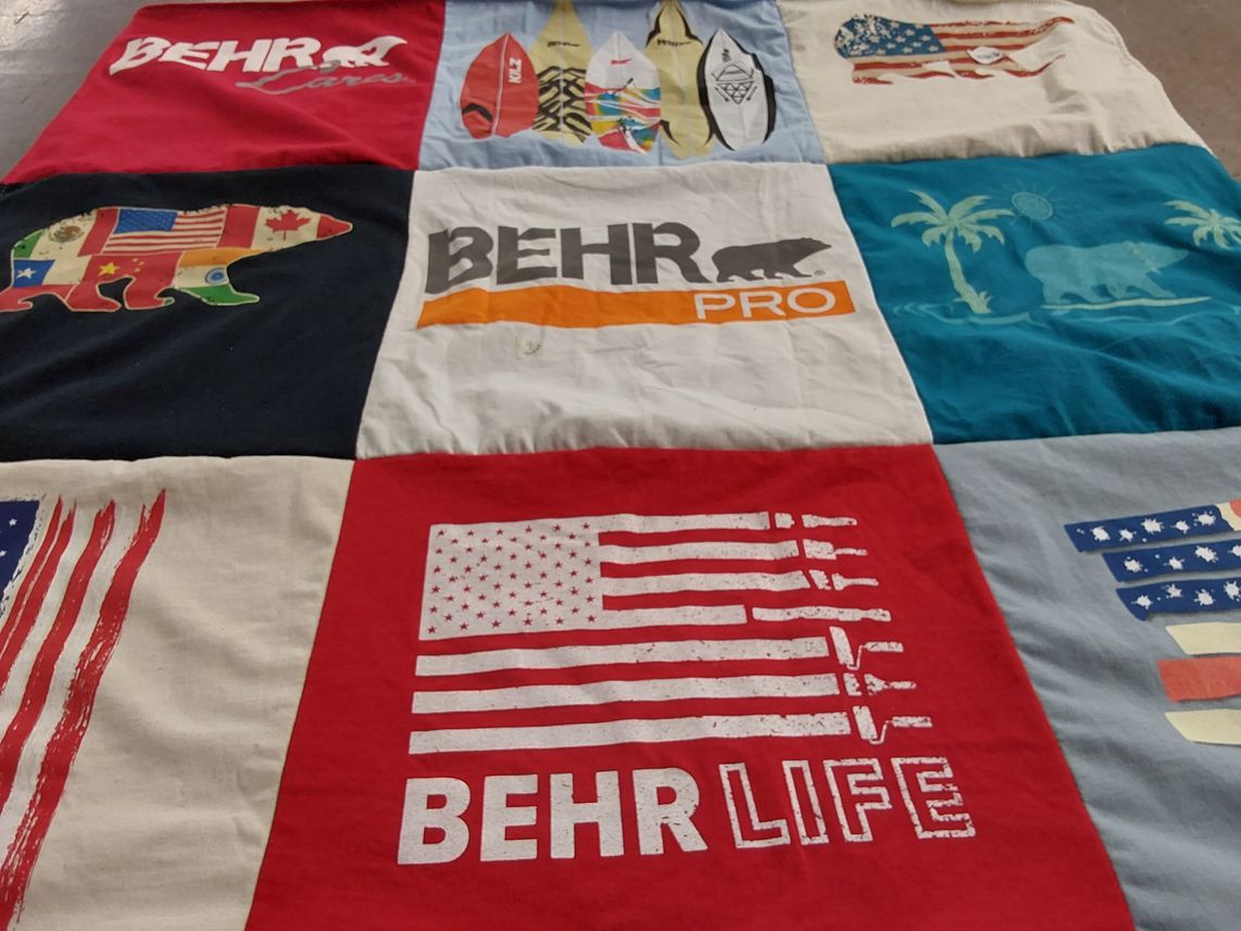 T-shirt quilt with outdoors, surfin themes by Mike from CA