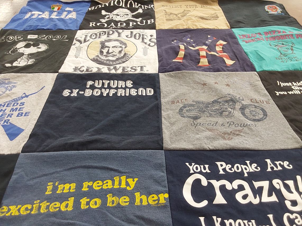 T-shirt quilt with pizza, motorcycles themes by Jerelle from IL