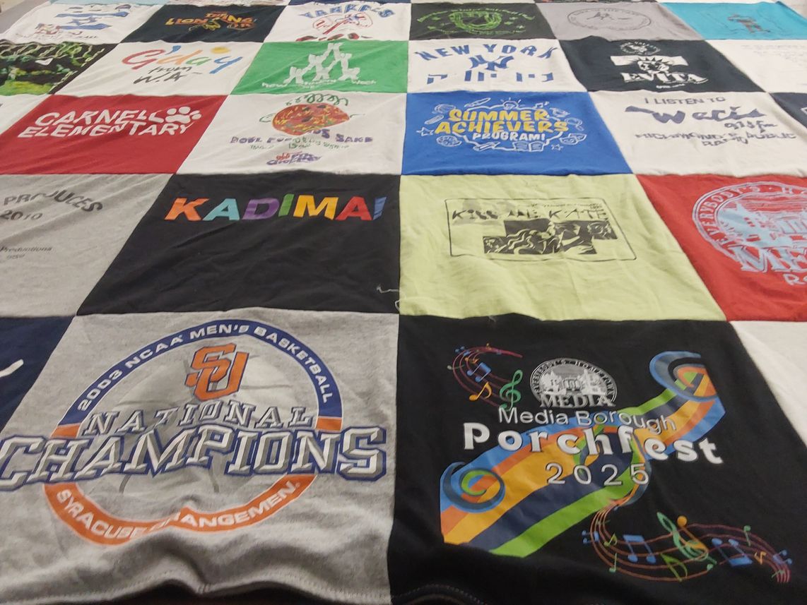T-shirt quilt from syracuse university by Mark from PA