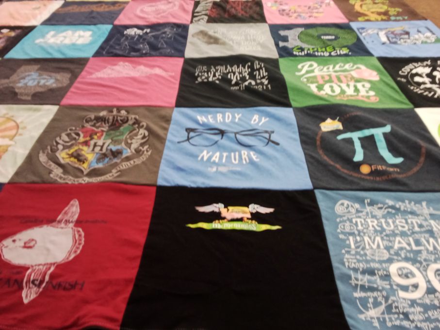 T-shirt quilt from sheridan college by Lesley from TX